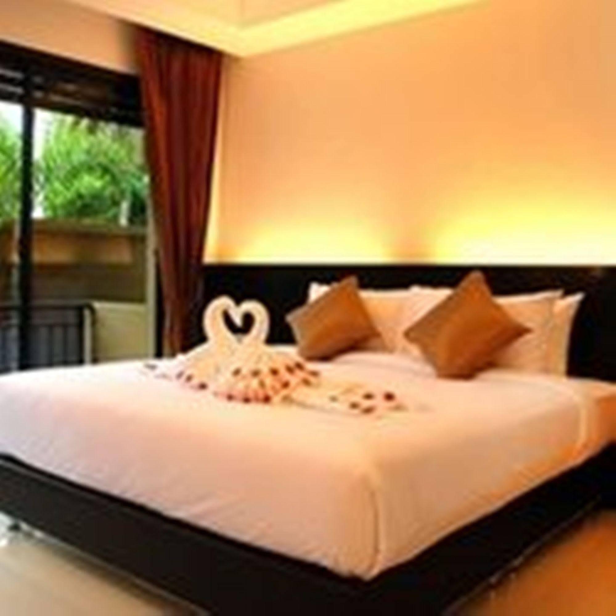 Naiyang Beach Hotel Sha Plus Phuket Luaran gambar