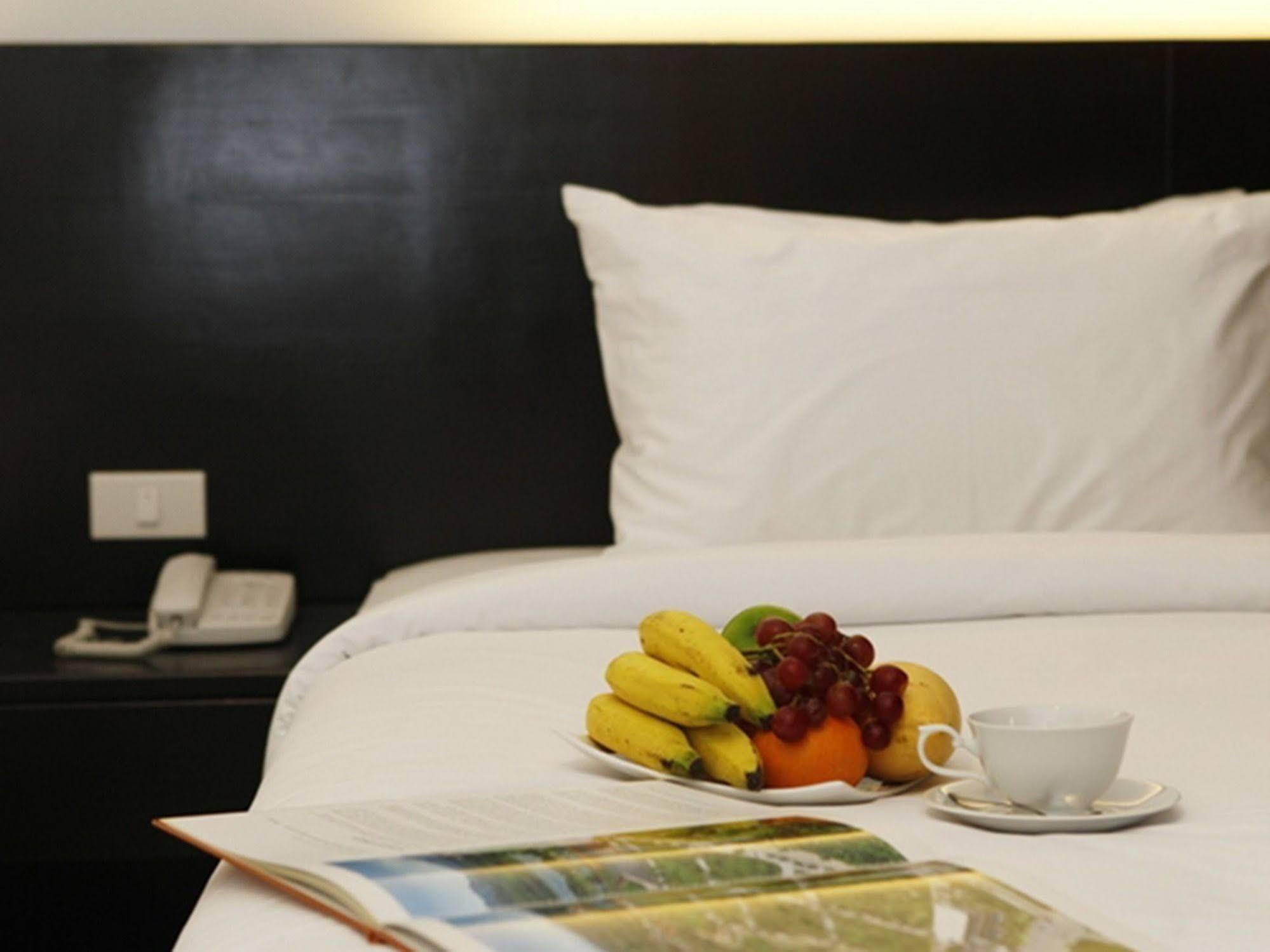 Naiyang Beach Hotel Sha Plus Phuket Luaran gambar